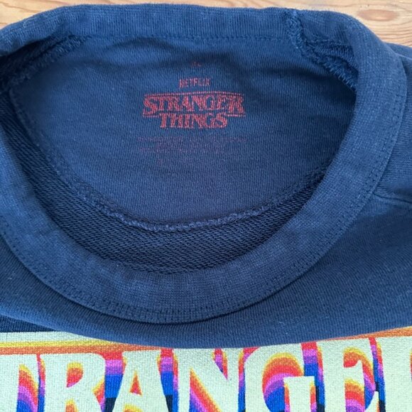 Stranger Things crewneck fleece pullover sweatshirt size M NETFLIX - Picture 2 of 4